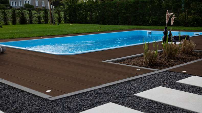 planeo TitanWood - solid plank wood structure dark brown