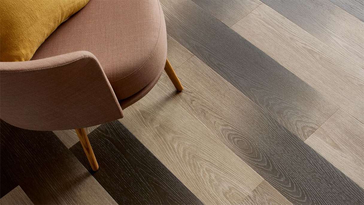 Forbo Allura Wood 55 adhesive vinyl - Light Timber Gradient (63534DR5)