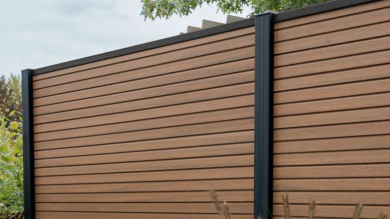 planeo LINEA - WPC CoEx Rhombus plug-in fence Burma Teak 176 x 183 cm