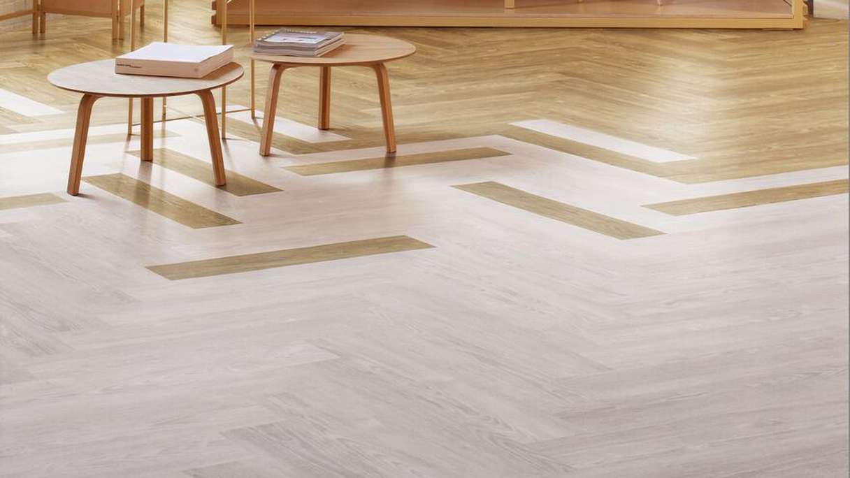 Forbo Allura Wood 70 adhesive vinyl - Natural Ash 750 x 150 mm (63661DR7)