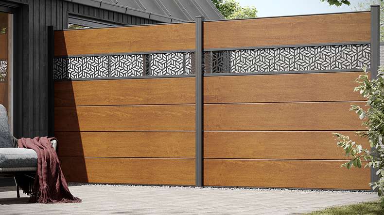 planeo Basic - PVC Plug-in Fence Square Golden Oak