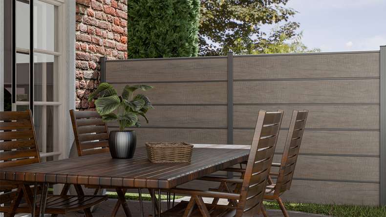 planeo Gardence Simply Premium - PVC plug-in fence Monument Oak with pilaster strips in anthracite 180 x 180 cm