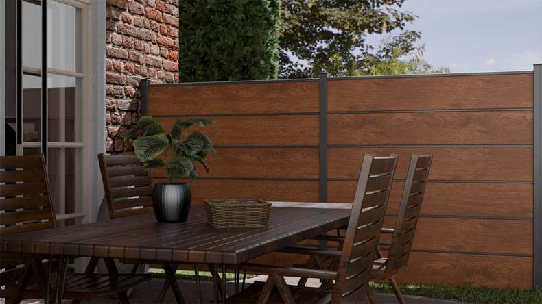 planeo Gardence Simply Premium - PVC plug-in fence Golden Oak with pilaster strips in anthracite 180 x 180 cm