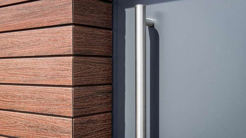 planeo Fassado - WPC rhombus strip facade cladding Prime maroon
