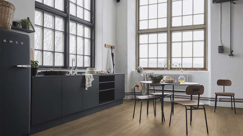 Forbo Allura Wood 40 adhesive vinyl - Light Giant Oak (60288DR4)