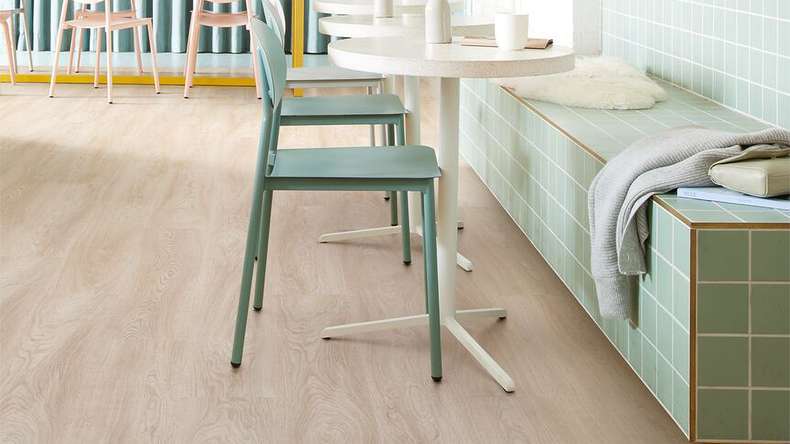 Forbo Allura Wood 40 adhesive vinyl - Light Serene Oak (63641DR4)