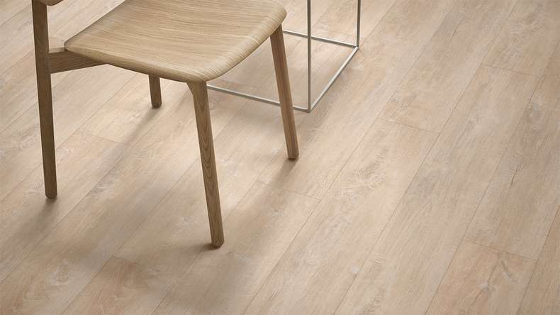 Forbo Enduro adhesive vinyl - Light Timber (69335DR3)