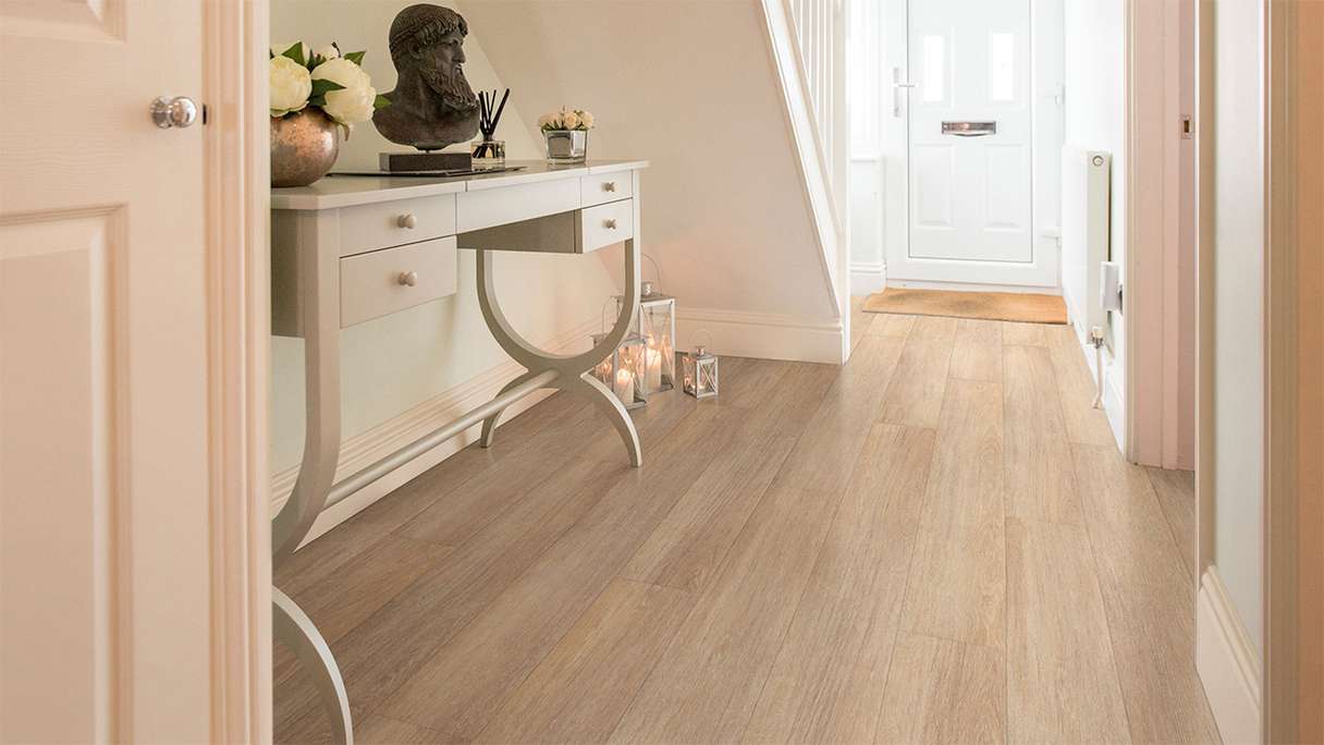Forbo Enduro adhesive vinyl - Golden Oak (69120DR3)