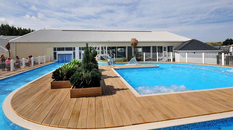 planeo Authoria PureBoard solid decking - Copper Nature Oak 3.6m textured
