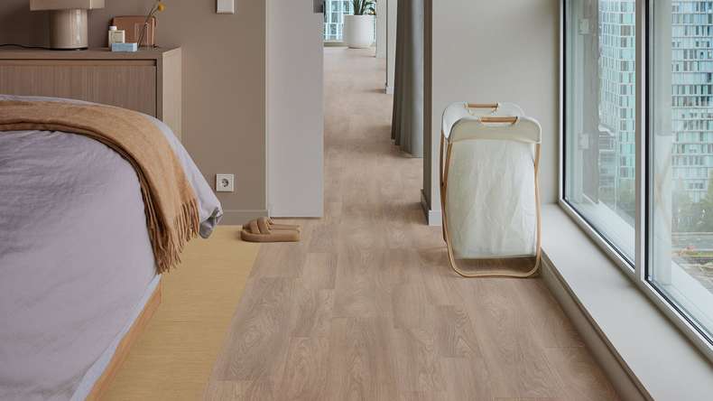 planeo self-adhesive vinyl – SilentIQ Wood 2-in-1 Commercial Bellorio | Integrated impact sound insulation (F-DW-SIQ-8080)
