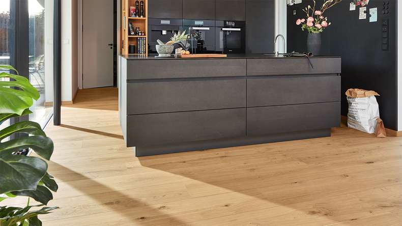 MEISTER Lindura wood flooring HD 400 - 08921 Oak authentic pure ultra matt lacquered 2200 x 205 x 11 mm (500214-2200205-08921)