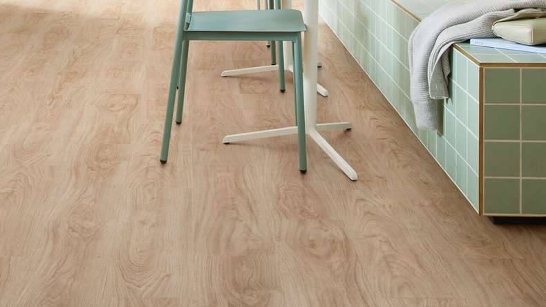planeo self-adhesive vinyl – SilentIQ Wood 2-in-1 Velora | Integrated impact sound insulation (F-DW-SIQ-11035)