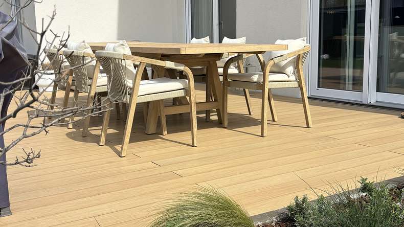 planeo CoEXWood WPC solid coated decking board - Sand/Caramel 3m structured