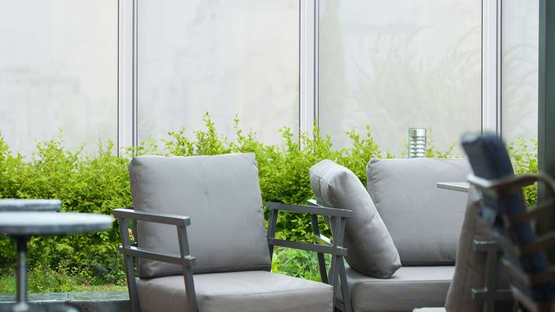 planeo Ambiente - glass privacy screen upright satin 120 x 180 cm
