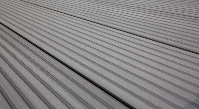 Complete set TitanWood 4m hollow core plank grooved structure Light grey 8.8m² incl. Alu-UK