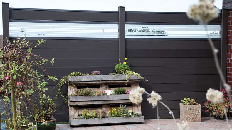 planeo Solid - garden fence design panel glass30 anthracite grey
