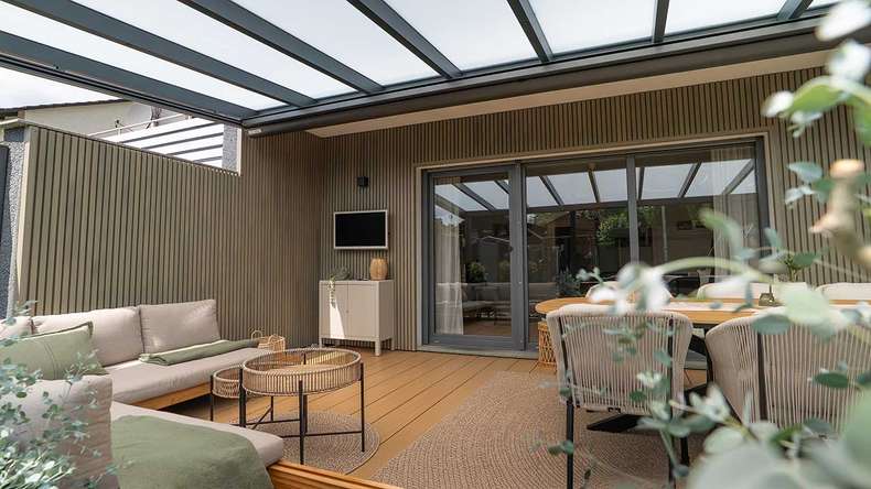 planeo LINEA Wide – WPC CoEx cladding, light grey, 2900 x 181 mm