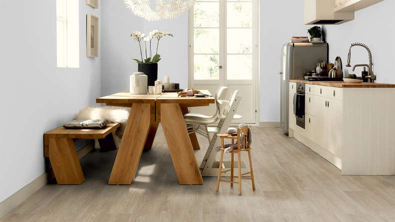 Forbo Allura Wood 70 adhesive vinyl - Light Timber (63533DR7)