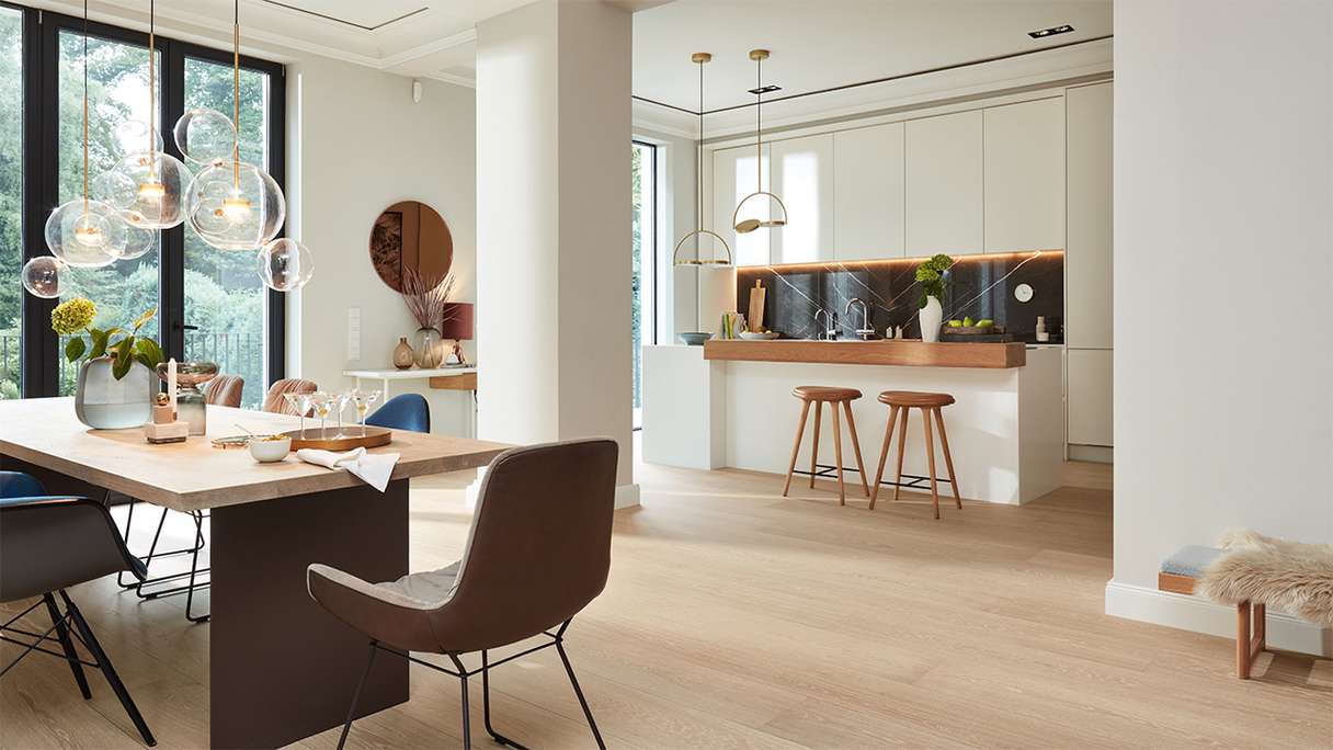 MEISTER Lindura wood flooring HD 400 - 08922 Oak natural champagne ultra matt lacquered 2200 x 270 x 11 mm (500214-2200270-08922)