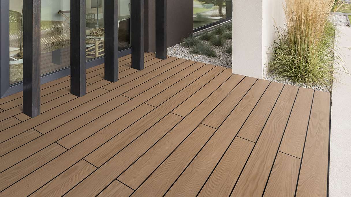 planeo Design Wood – BPC Solid Decking Board – Natural Oak Textured