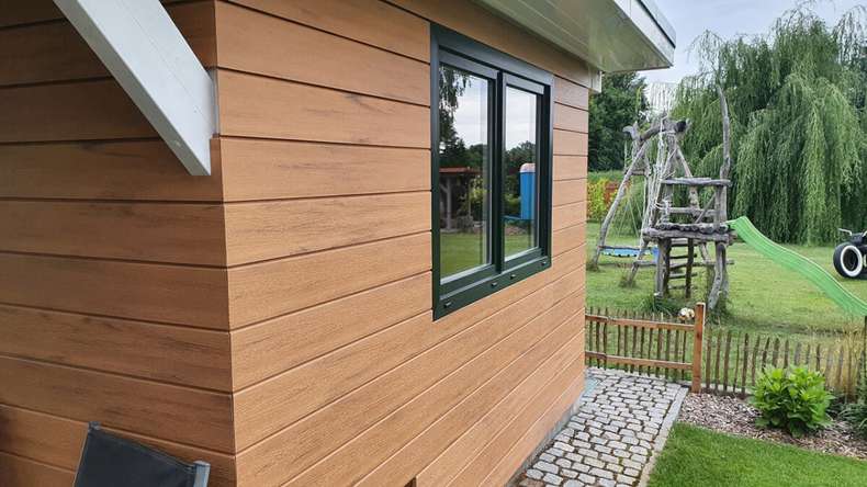 planeo Fassado - WPC rhombus strip façade cladding amber brown