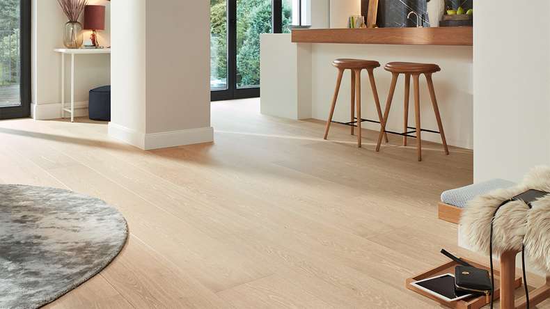 MEISTER Lindura wood flooring HD 400 - 08922 Oak natural champagne ultra matt lacquered 2200 x 270 x 11 mm (500214-2200270-08922)