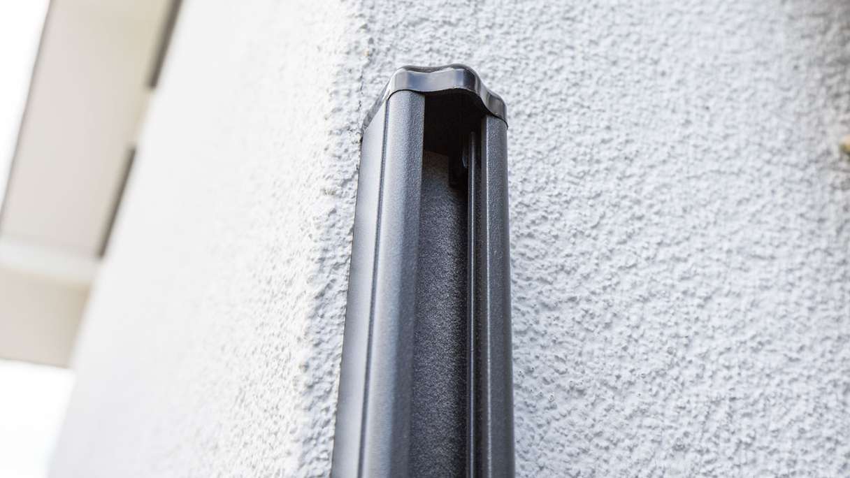 planeo Solid - aluminium universal skirting anthracite 200 cm