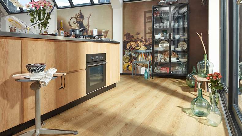 MEISTER Laminate - MeisterDesign LL 250 Farmhouse oak natural 06832 | synchronised embossing (600009-2052248-06832)