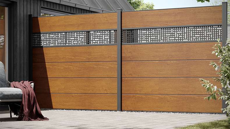 planeo Basic - PVC Plug-in Fence Square Golden Oak
