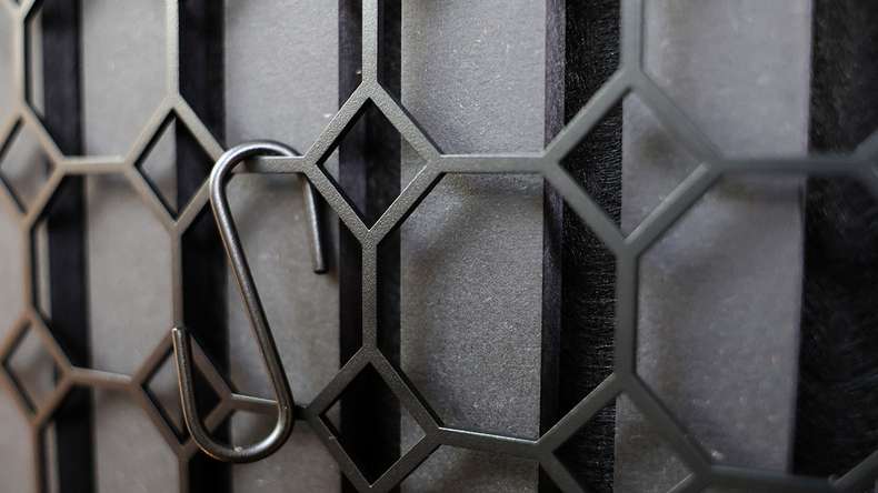 planeo storage grid - black with 4 S-hooks