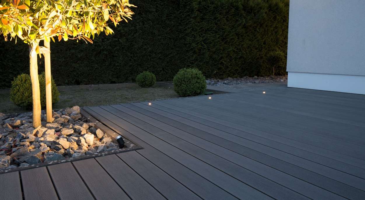 Complete set TitanWood 3m solid plank wood structure light grey 42.3m² incl. aluminium-UK