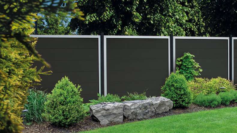 planeo Viento - garden fence square anthracite grey with aluminium frame in silver