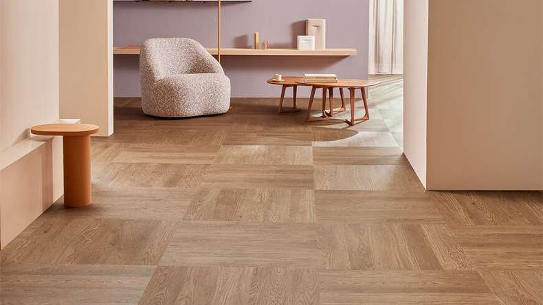 Forbo Allura Wood 55 adhesive vinyl - Amber Elegant Oak (600168DR5_con)