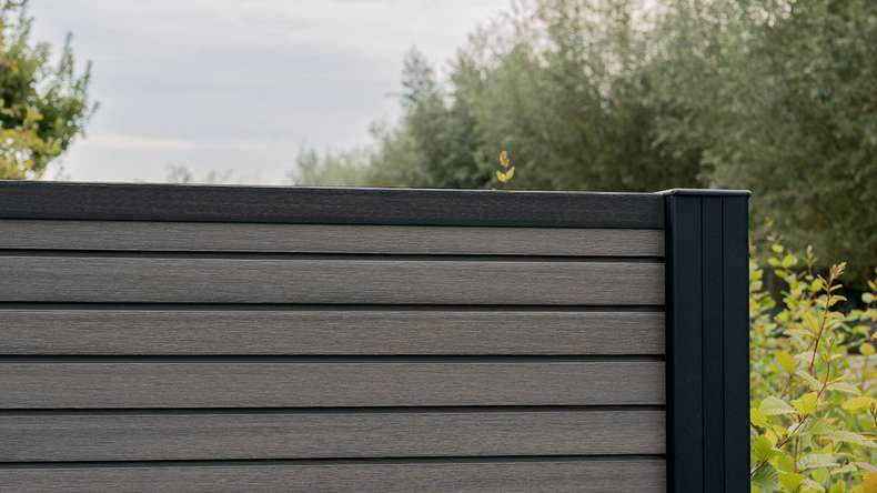 planeo LINEA - WPC CoEx Rhombus plug-in fence dark grey 176 x 183