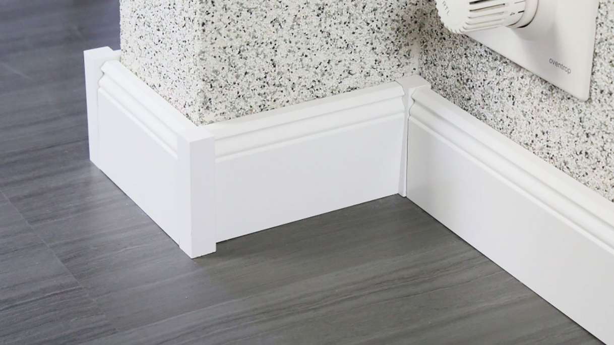 planeo square wooden corners 22mm 4pcs.