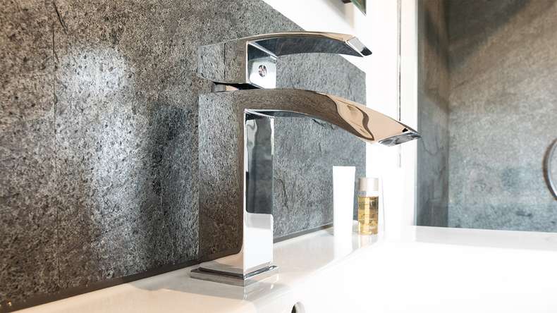 planeo EVOLITH EasyFix - Natural stone wall cladding Urban Grey 600 x 300 mm - 6pcs.