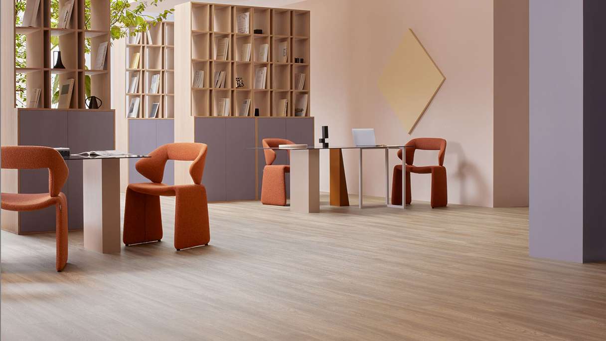 planeo self-adhesive vinyl – SilentIQ Wood 2-in-1 Commercial Bellorio | Integrated impact sound insulation (F-DW-SIQ-8080)