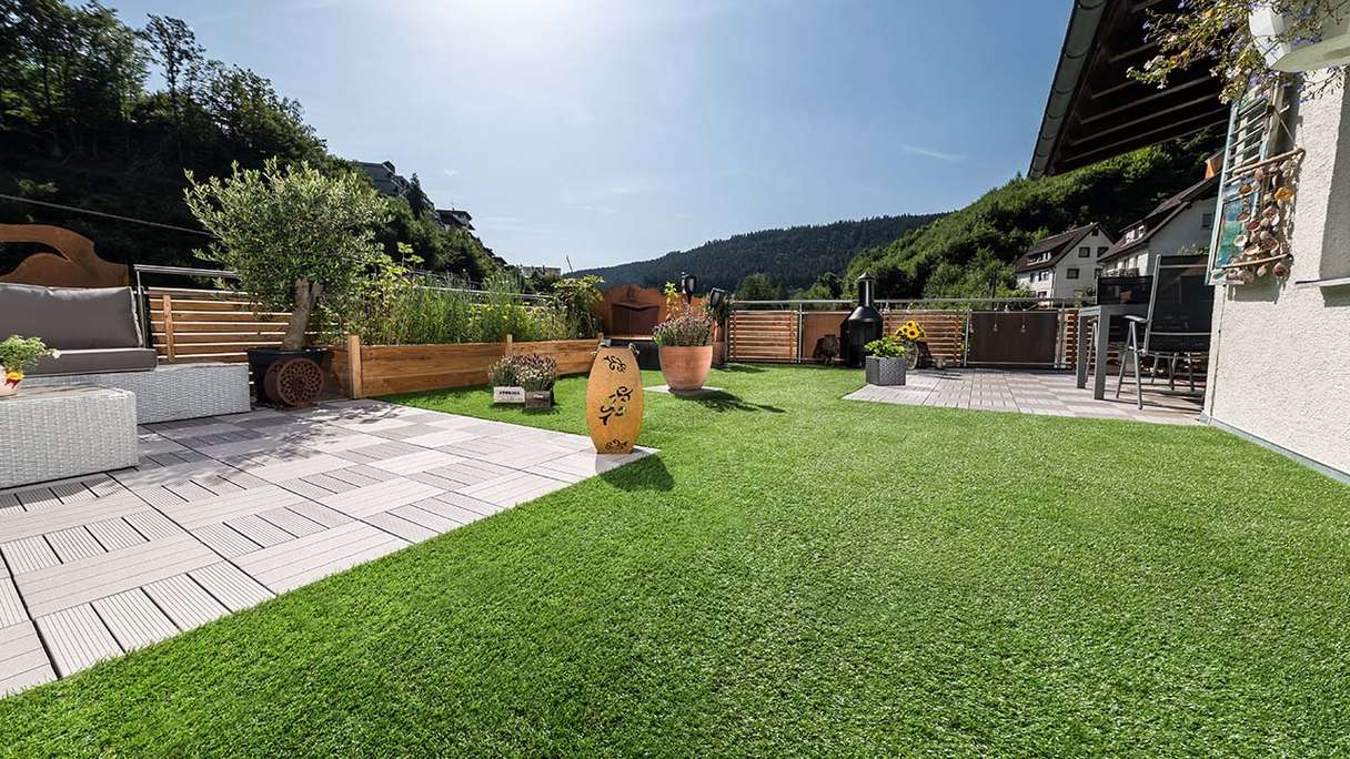 planeo click tile - lawn look
