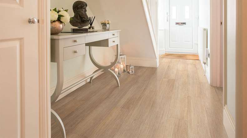 Forbo Enduro adhesive vinyl - Golden Oak (69120DR3)