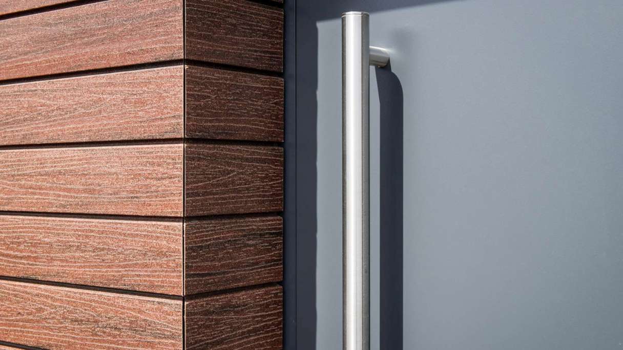planeo Fassado - WPC rhombus strip facade cladding Prime maroon