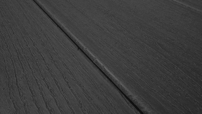 planeo TitanWood - solid plank wood structure dark grey