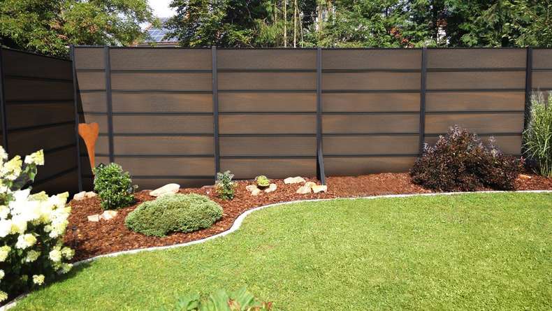 planeo Solid Grande - garden fence premium walnut co-ex