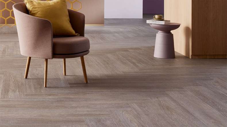 Forbo Allura Wood 40 Adhesive Vinyl - Steamed Oak (60293DR4)