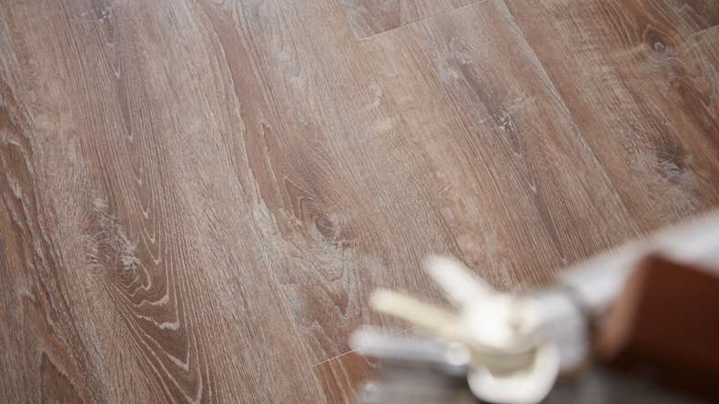 Skaben Klick Vinyl - ProfiKlick Smoky Oak Gold | Synchronised Embossing (SP-6200194)