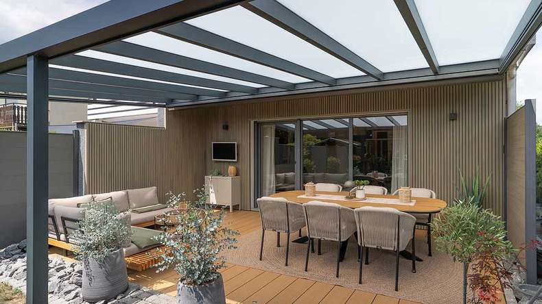 planeo LINEA Wide – WPC CoEx cladding, light grey, 2900 x 181 mm