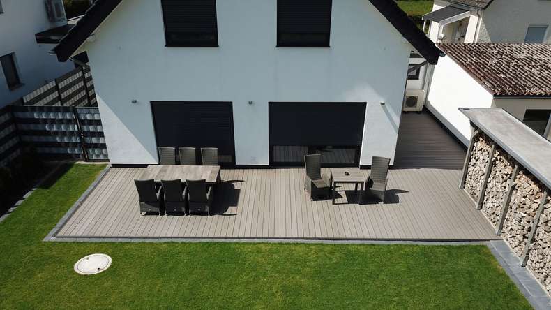 Complete set TitanWood 3m solid plank wood structure light grey 9.2m² incl. aluminium-UK