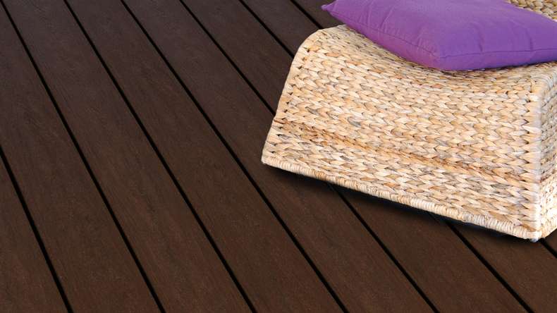 planeo WPC - decking board solid chestnut 4.90m - grooved