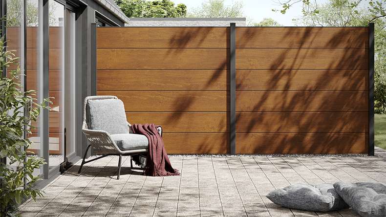 planeo Basic - PVC Plug-in Fence Square Golden Oak