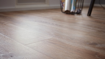 Skaben Klick Vinyl - ProfiKlick Smoky Oak Gold | Synchronised Embossing (SP-6200194)