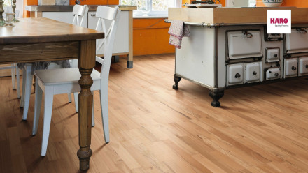 Haro Parquet 4000 Beech steamed Country lacquered